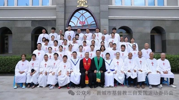 合影.jpg