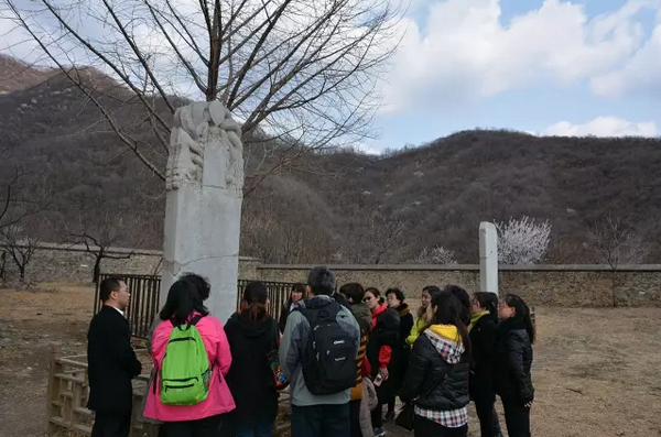 北京通州堂神学班学员参观十字寺遗址