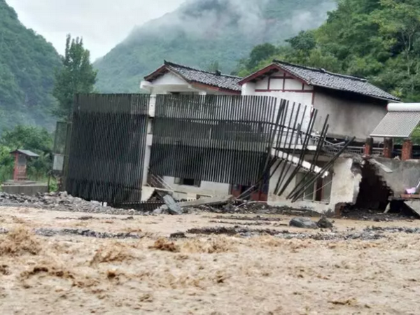 四川省平武县房屋被洪水冲毁（图片由平武县宣传部拍摄）.png