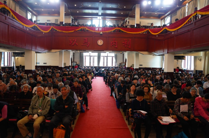 培灵会现场.png